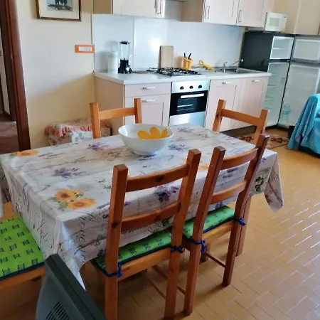 Appartamento Con Giardino Levanto * לבנטו